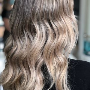 Meet your Posher, Hilary